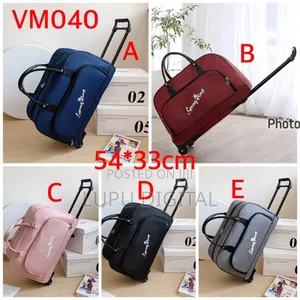 A Traveling Bag on Wheels/Unisex Trolley Hand Travel Bag