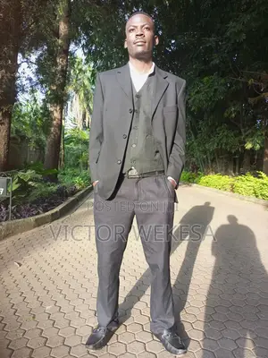 Food and Beverage Waiter