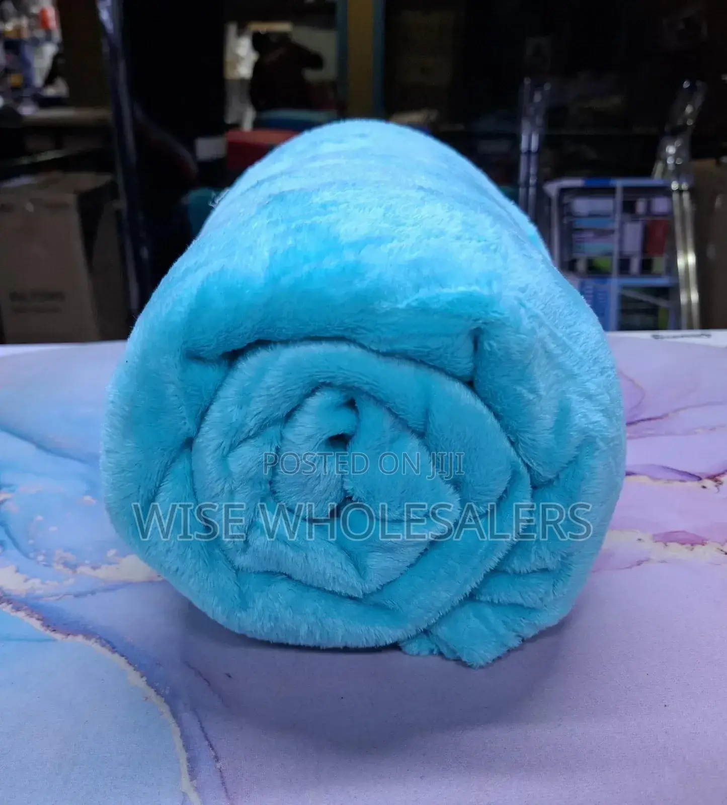 *Fleece Coloured Blankets* 
⏩Durable.
⏩Breathable.
