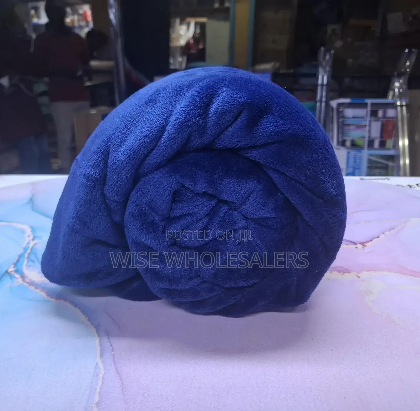 *Fleece Coloured Blankets* 
⏩Durable.
⏩Breathable.