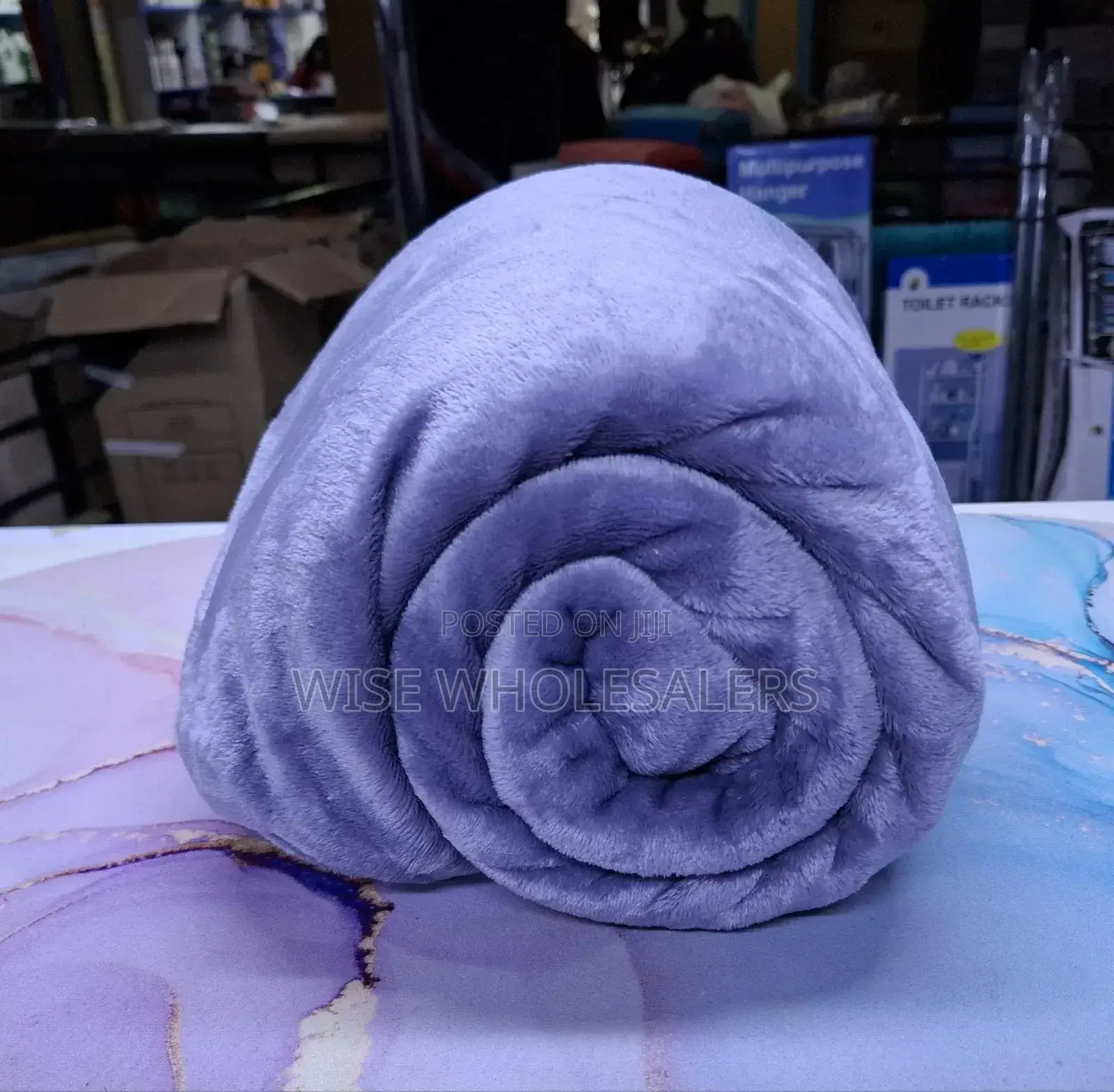 *Fleece Coloured Blankets* 
⏩Durable.
⏩Breathable.