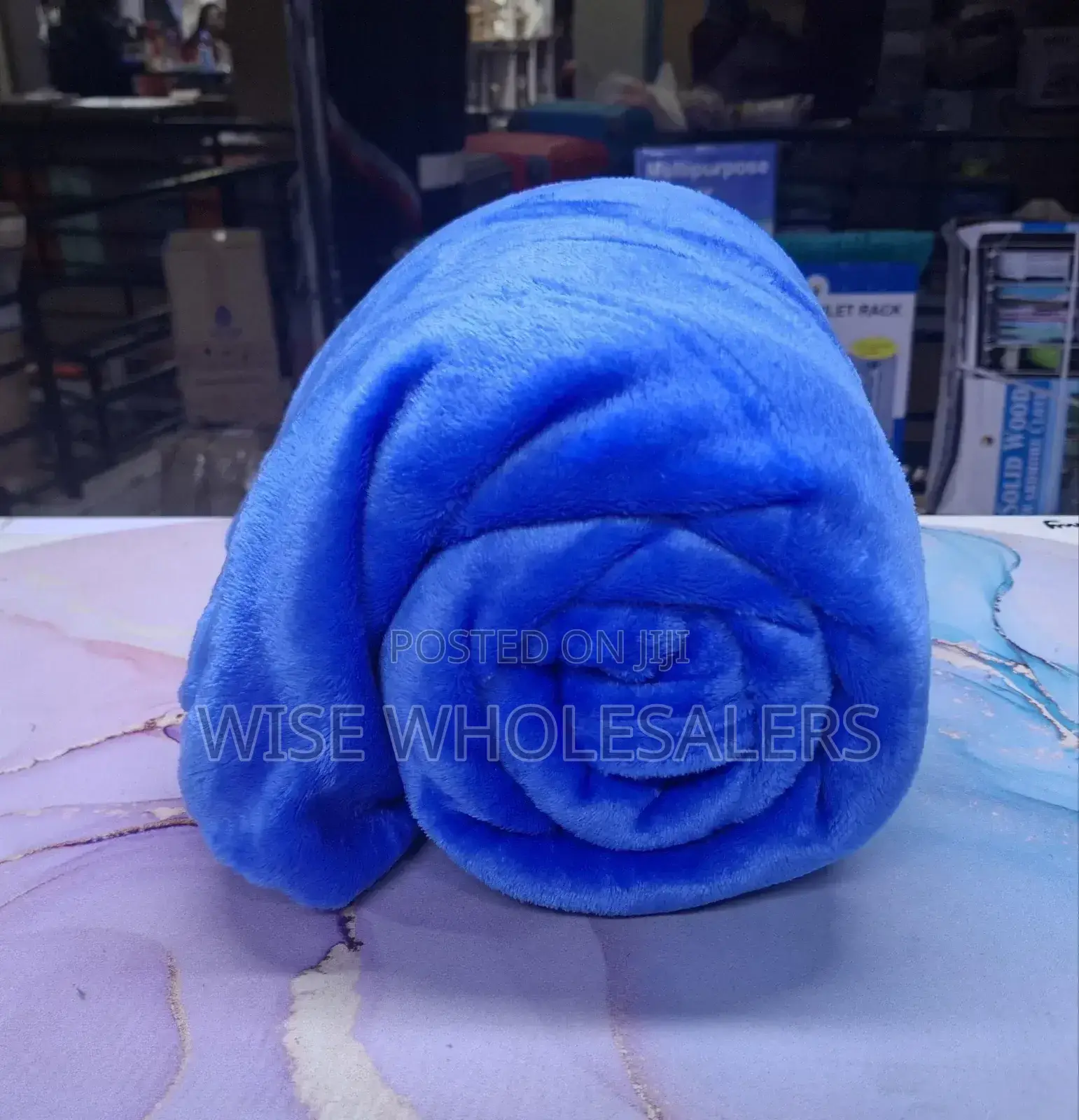 *Fleece Coloured Blankets* 
⏩Durable.
⏩Breathable.