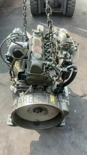 Used Yuchai Yc4e160-33 Diesel Engine 118kw (160hp)