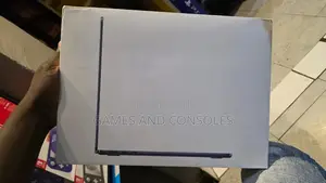 New Laptop Apple MacBook Air 2025 M4 16GB Apple M4 SSD 512GB
