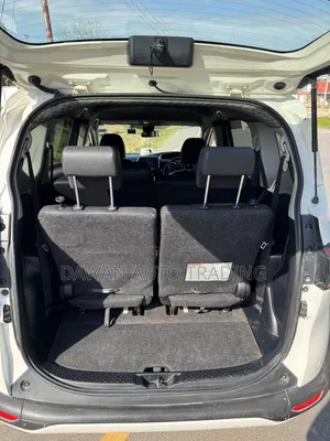 Toyota Sienta 2017 White