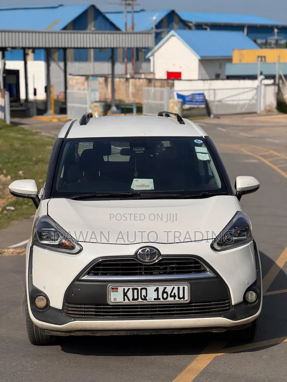 Toyota Sienta 2017 White