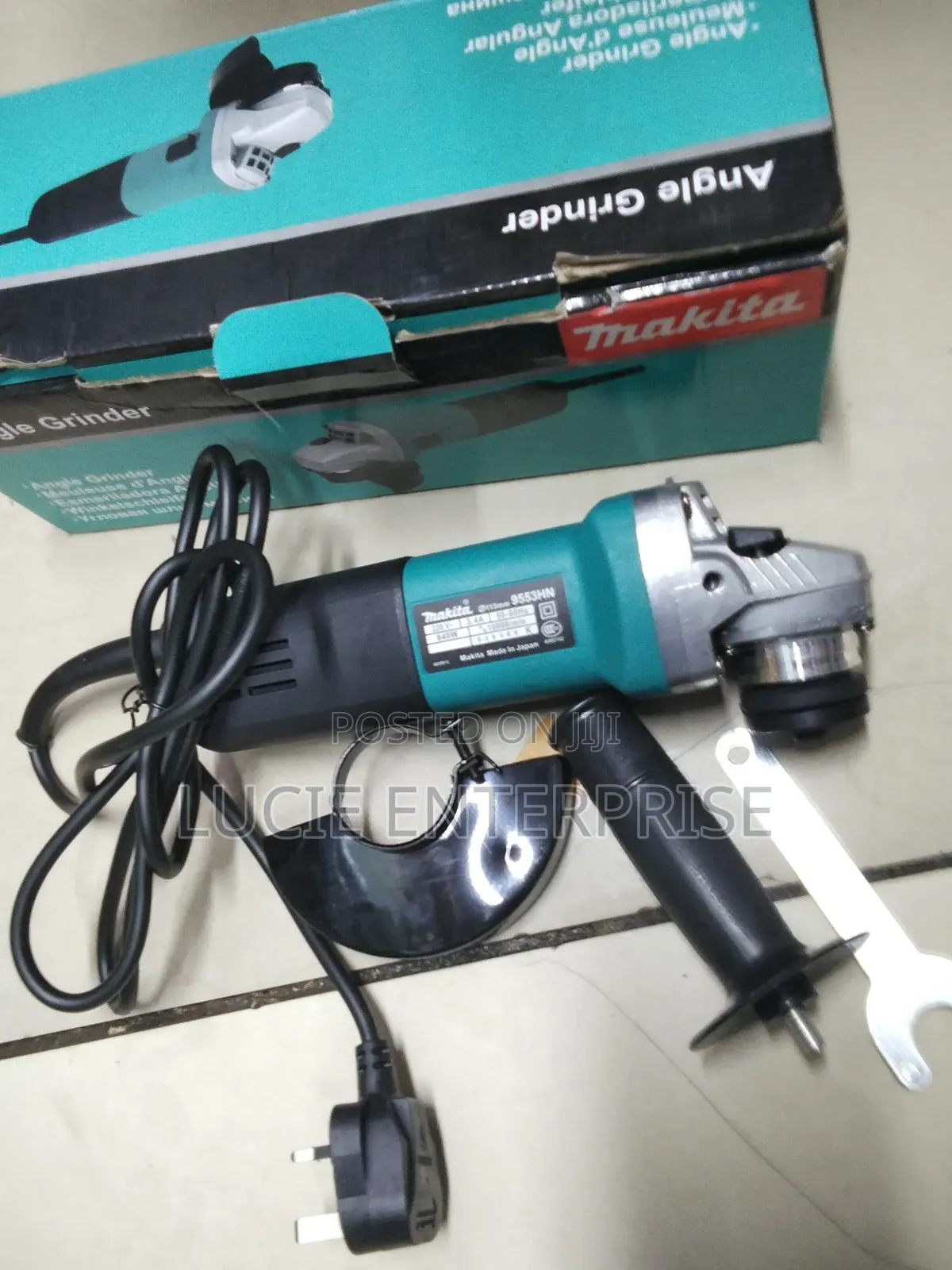 Makita Angle Grinder 840watts