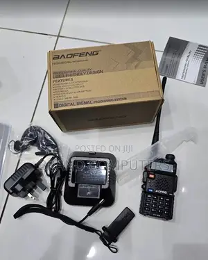 Baofeng Uv-5r One-Piece Walkie Talkie 5km Range