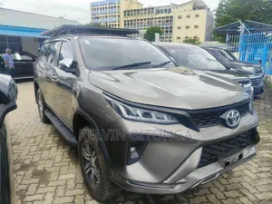 Toyota Fortuner 2019 Gray
