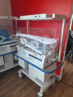 Infant Incubator/Baby Incubator