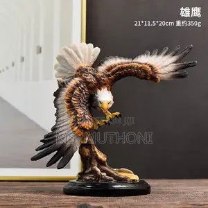 ★ Resin American Falcon Eagle Figurine