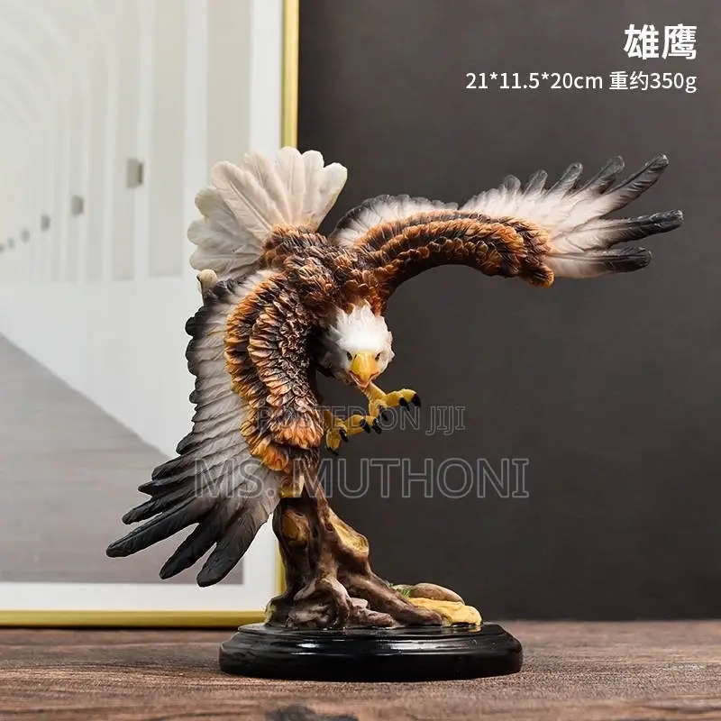 ★ Resin American Falcon Eagle Figurine