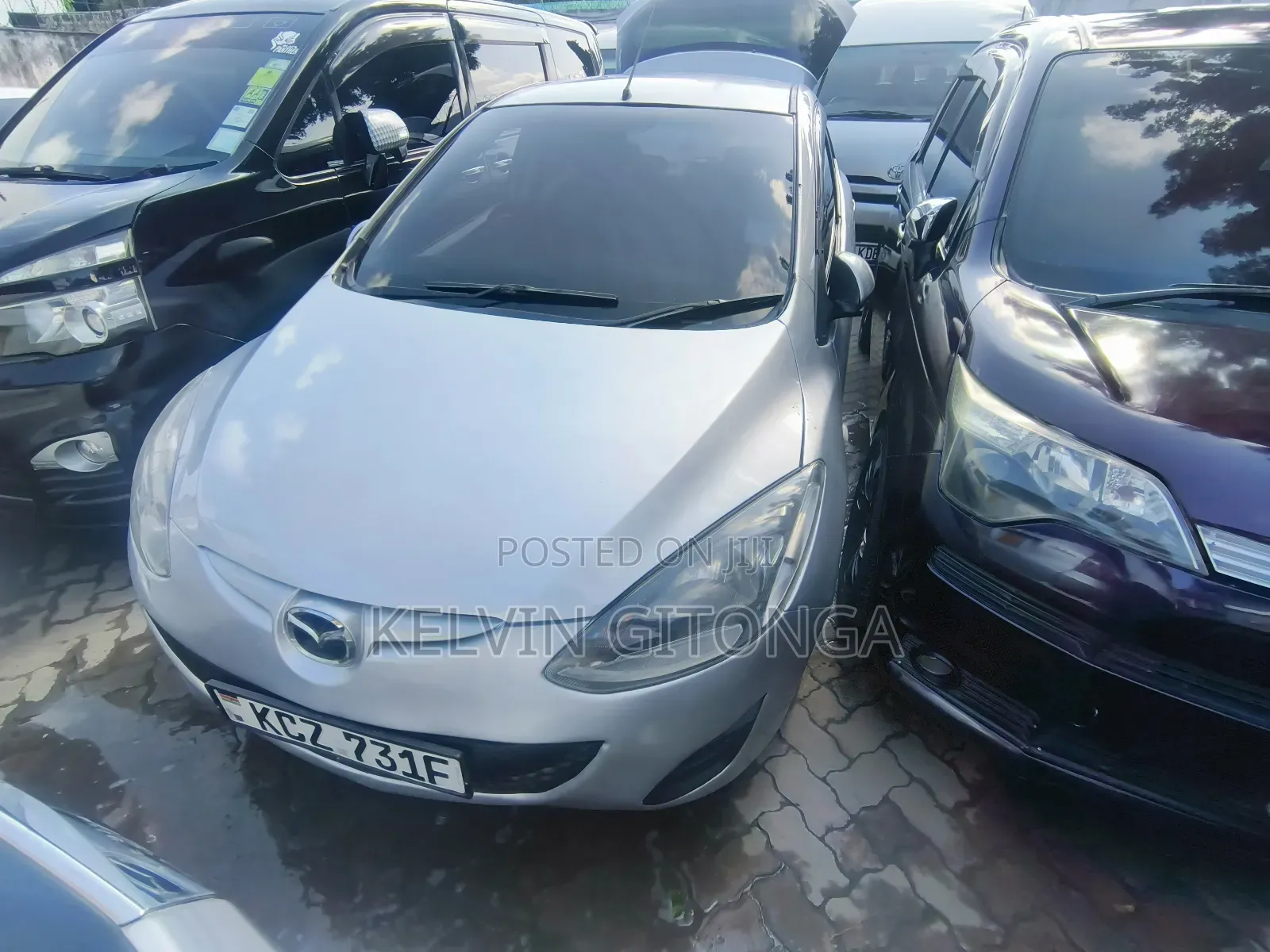 Mazda Demio 2012 Silver