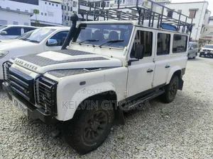 Land Rover Discovery 2017 White