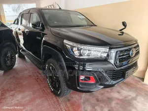 Toyota Hilux 2019 Black