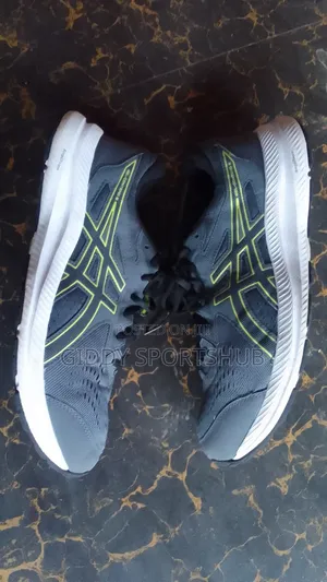 Aasics Gray Size 11.5uk Running Shoes
