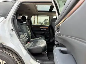 Honda CR-V 2018 White