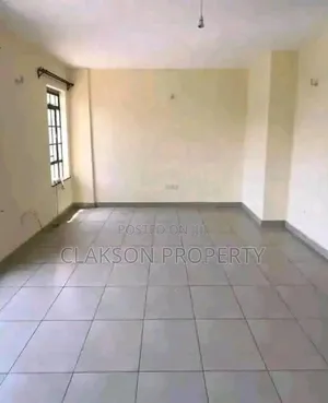 3bdrm Apartment in Ngongroand, Kilimani for rent