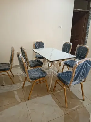 Elegant Modern Dining Table With 6 Chairs Set VCFR