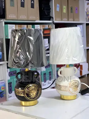 Medusa Side Table Lampshade With Color Change