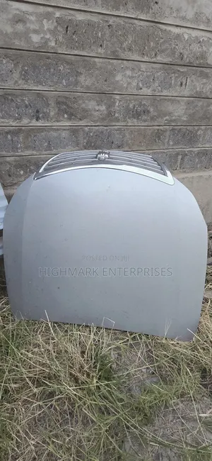 2012 Toyota Crown Bonnet With Grille