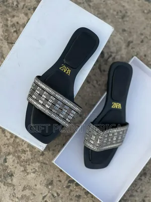 *Black High Quality (Zara) Slip-on Sandals* Normal Fitting