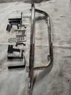 Front Chrome Bullbar Toyota Hiace 7l