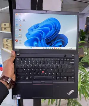 Laptop Lenovo Thinkpad T14s Gen 2 16GB Intel Core I7 SSD 256GB