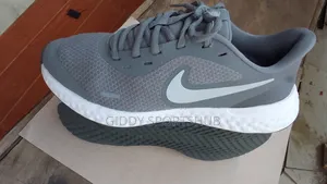 Flatsole Running Shoe.Nike Size 5.5 Uk Mtumba