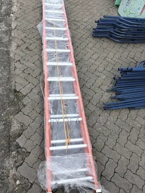 Fibre Glass Extension Ladder