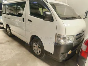 Toyota HiAce 2016 White