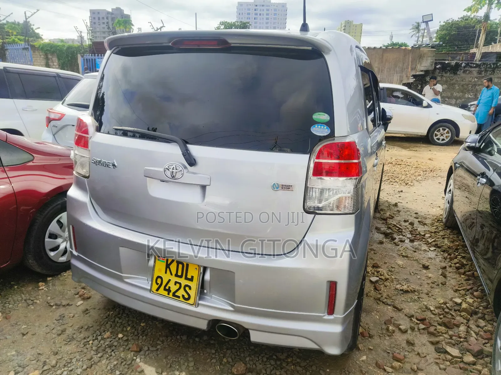 Toyota Spade 2016 Silver