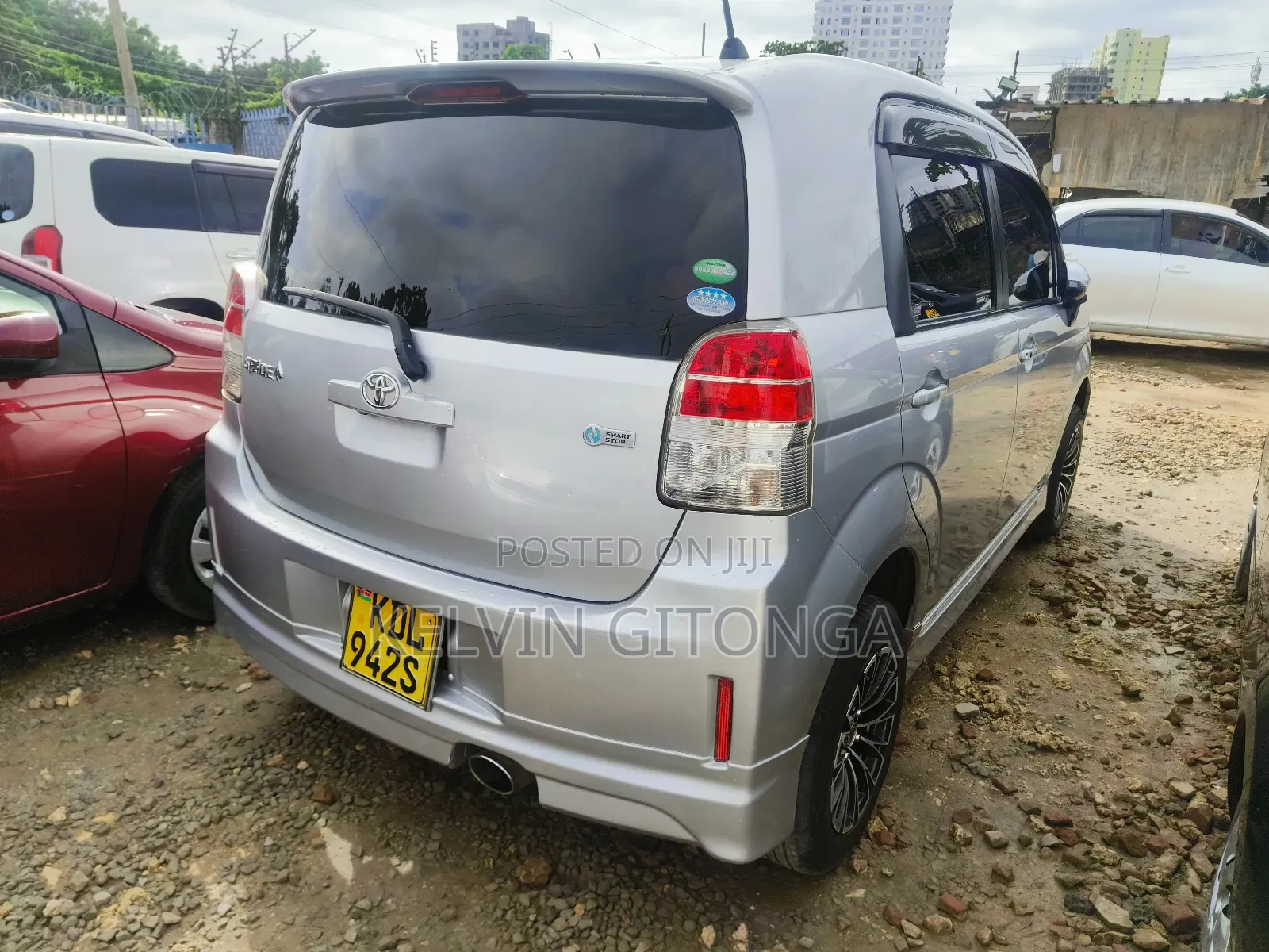 Toyota Spade 2016 Silver