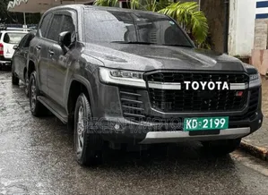 Toyota Land Cruiser 3.3 Diesel 4WD 2022 Black