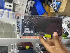 Pikkmee Oppo Reno 6 Leather Case With Silicone Bumper