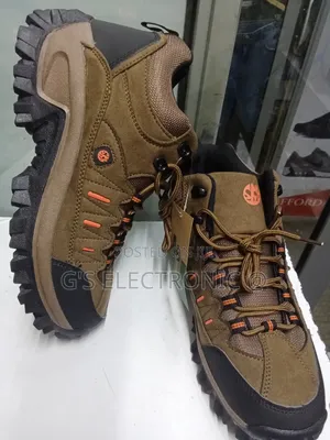 Hiking Shoes Size 40 45 