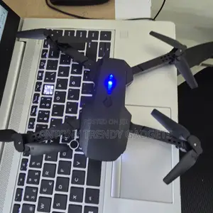 E88 Fpv Drone – With Live View & One Key Return