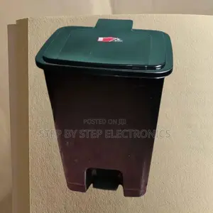 Sturdy Construction 30l Litres Plastic Foot Pedal Waste Bin