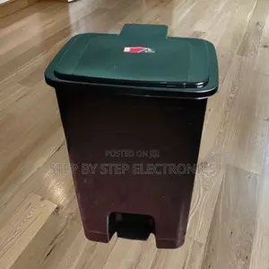 Ideal for Hospitals 30l Litres Plastic Foot Pedal Waste Bin