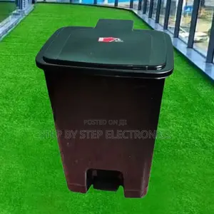 Hands-Free Access 30l Litres Plastic Foot Pedal Waste Bin