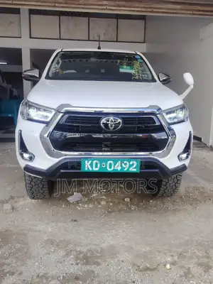 Toyota Hilux 2020 White