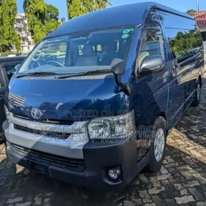 Toyota HiAce 2018 Blue