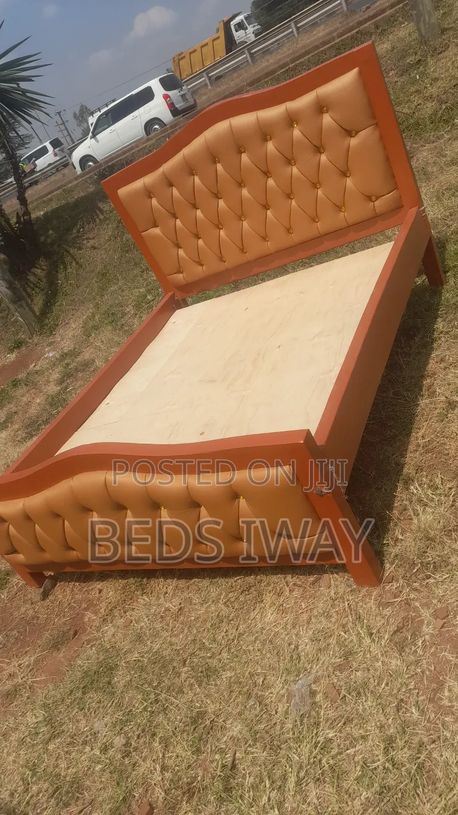 Brown Colour 5x6 Chester Mocket Bed