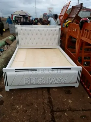 Pure White, Clean White 5x6 Bed Mockets