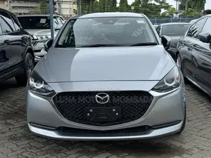 Mazda 2 2020 Silver