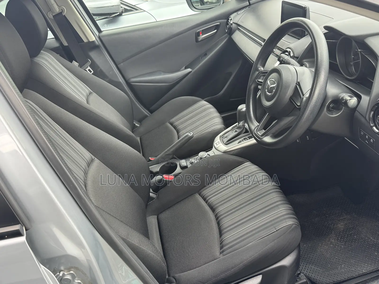 Mazda 2 2020 Silver