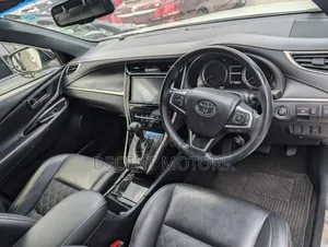 Toyota Harrier 2.0 2018 White