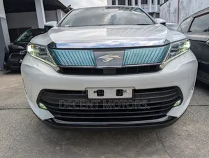 Toyota Harrier 2.0 2018 White