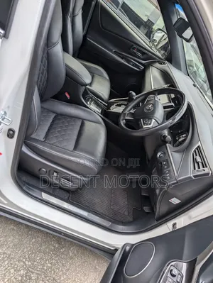 Toyota Harrier 2.0 2018 White