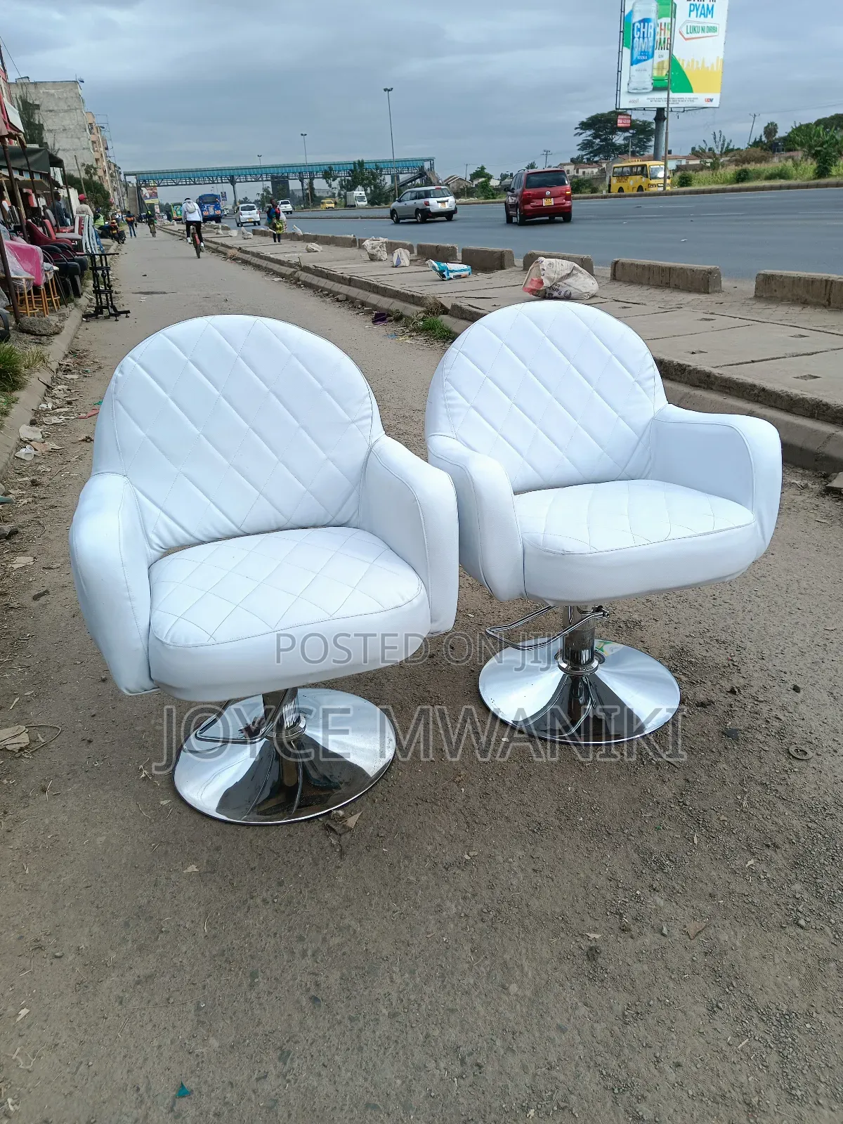 Hydraulic Salon White Seat 